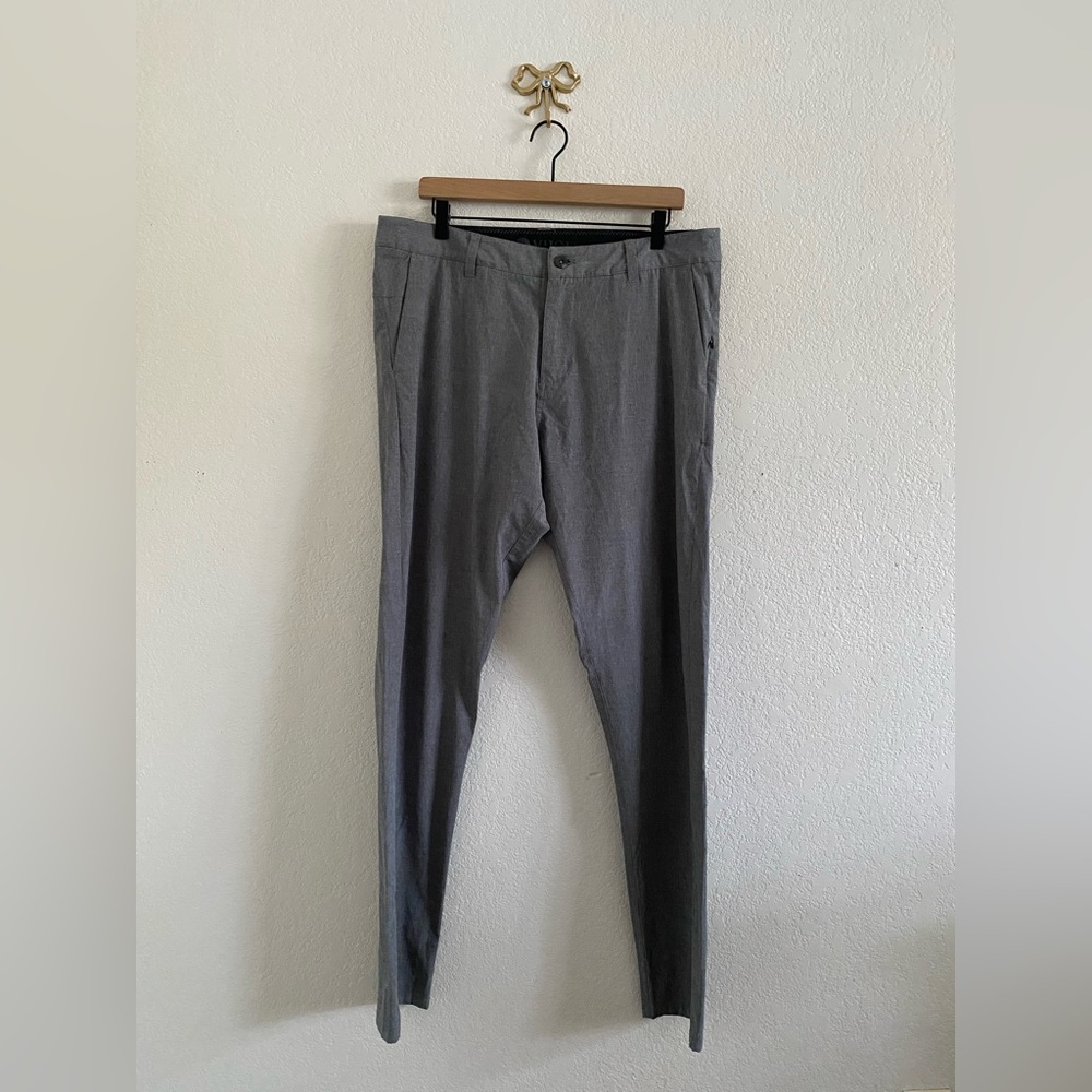 Vuori Men's Aim Chino Pants, Gray, Size 36, Stretch Performance Golf Active V431